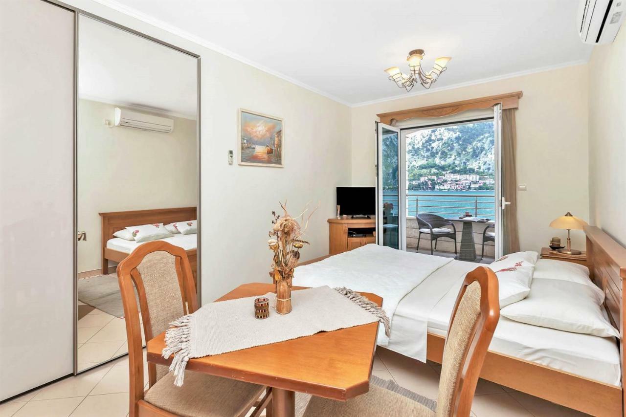 Apartments Jovanovic Котор Экстерьер фото