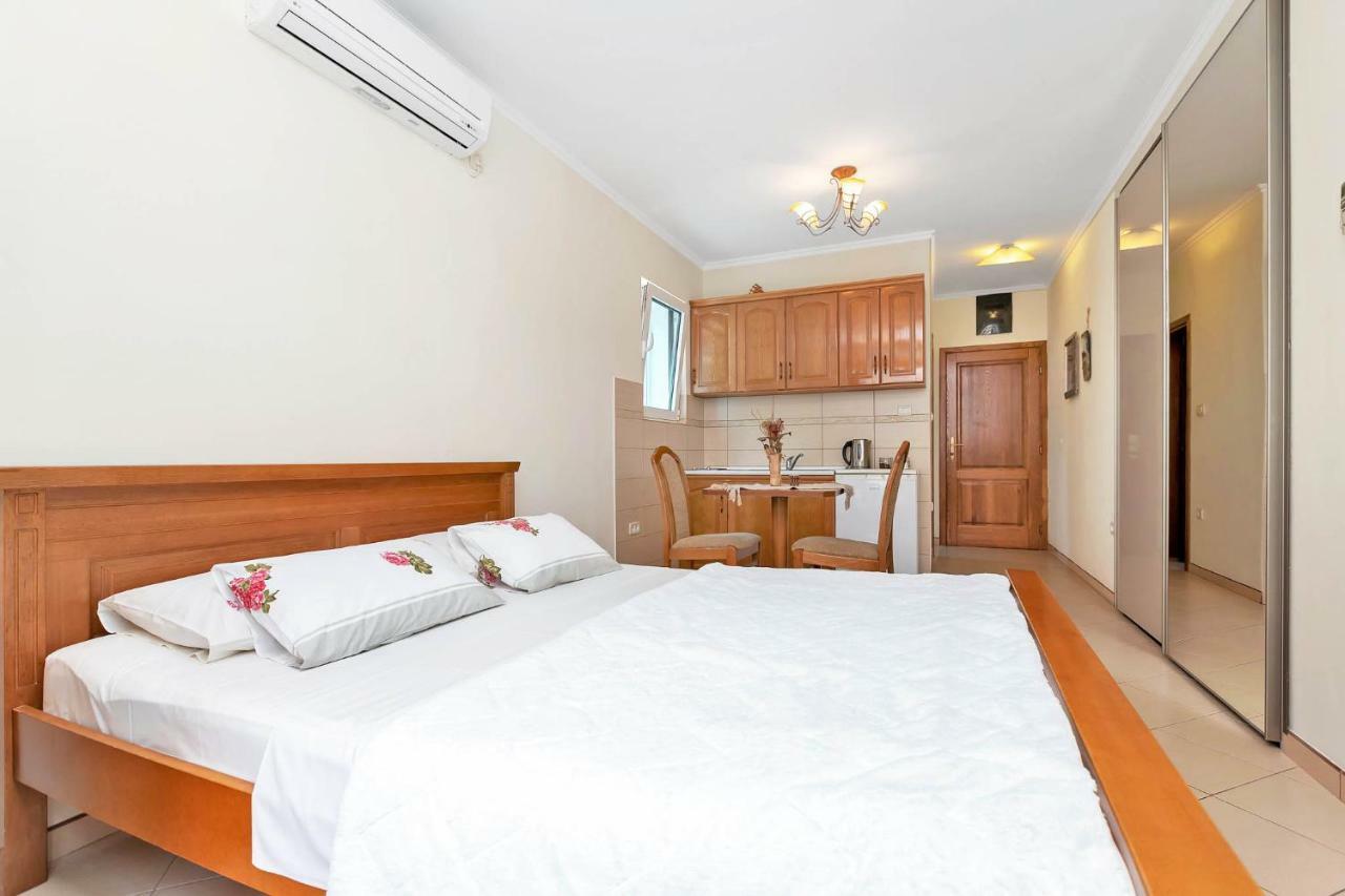 Apartments Jovanovic Котор Экстерьер фото